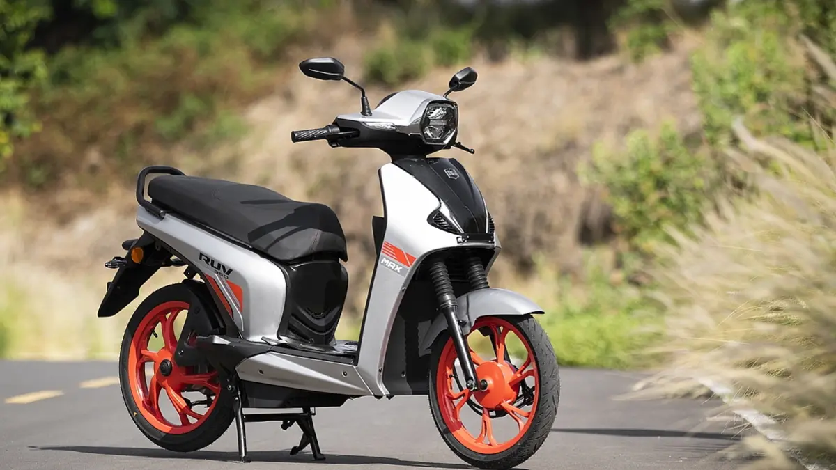 Mileage BGauss RUV350 Electric Scooter with 120Km Range