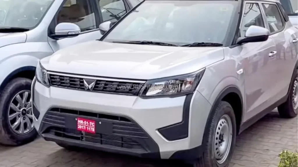 Mahindra XUV300 W2